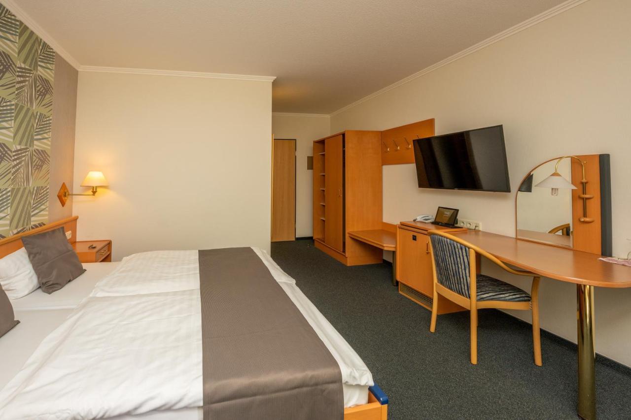 Waldhotel Kurfuerst Kaisersesch Bagian luar foto