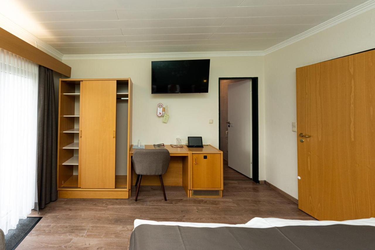 Waldhotel Kurfuerst Kaisersesch Bagian luar foto