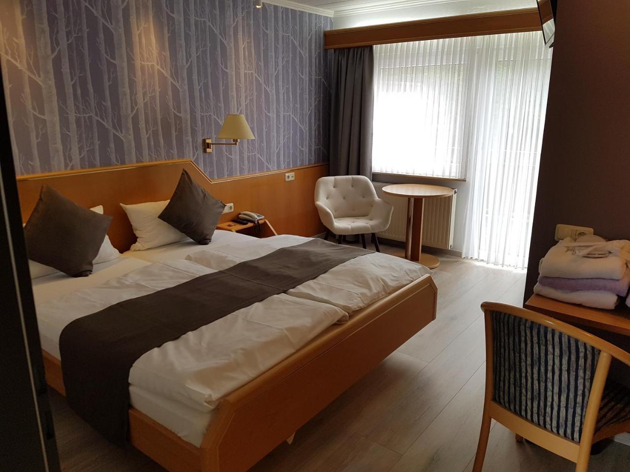 Waldhotel Kurfuerst Kaisersesch Bagian luar foto
