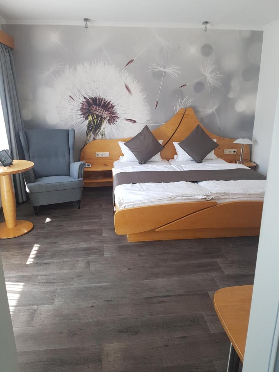 Waldhotel Kurfuerst Kaisersesch Bagian luar foto
