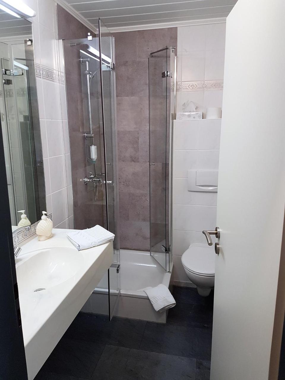 Waldhotel Kurfuerst Kaisersesch Bagian luar foto
