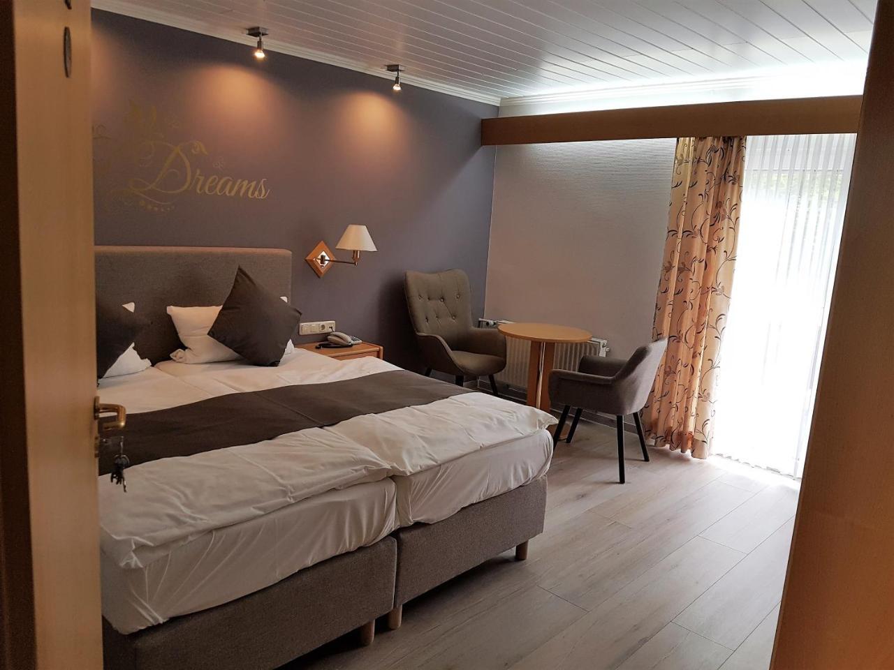Waldhotel Kurfuerst Kaisersesch Bagian luar foto